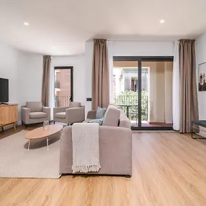 Limehome Barcelona Placa Pirineus Apartament L’Hospitalet de Llobregat